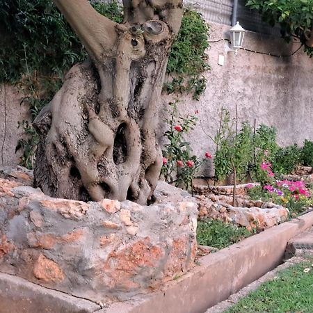 Garden House-Free Transfer From Airport Villa Artemida  Bagian luar foto