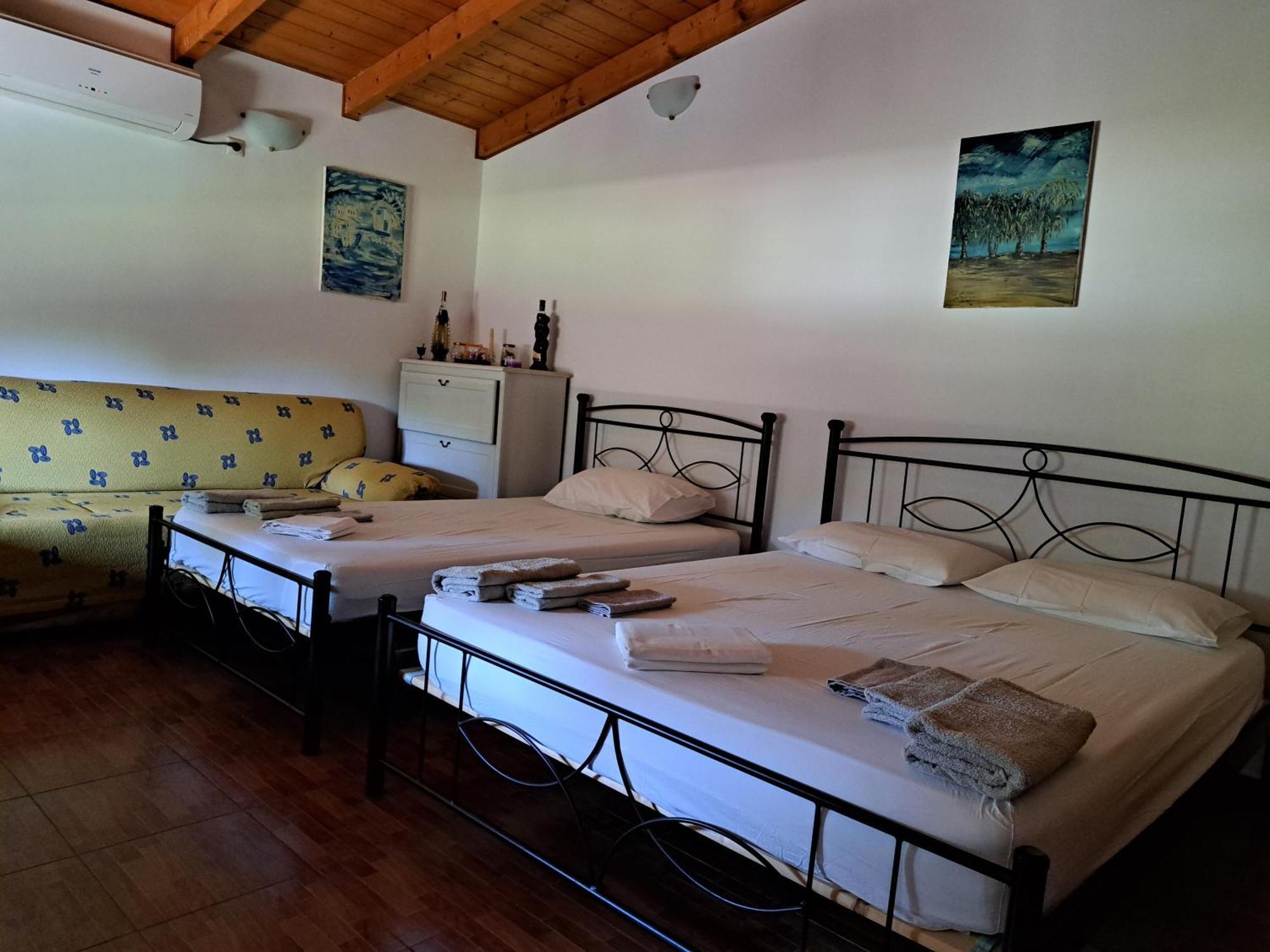 Garden House-Free Transfer From Airport Villa Artemida  Bagian luar foto