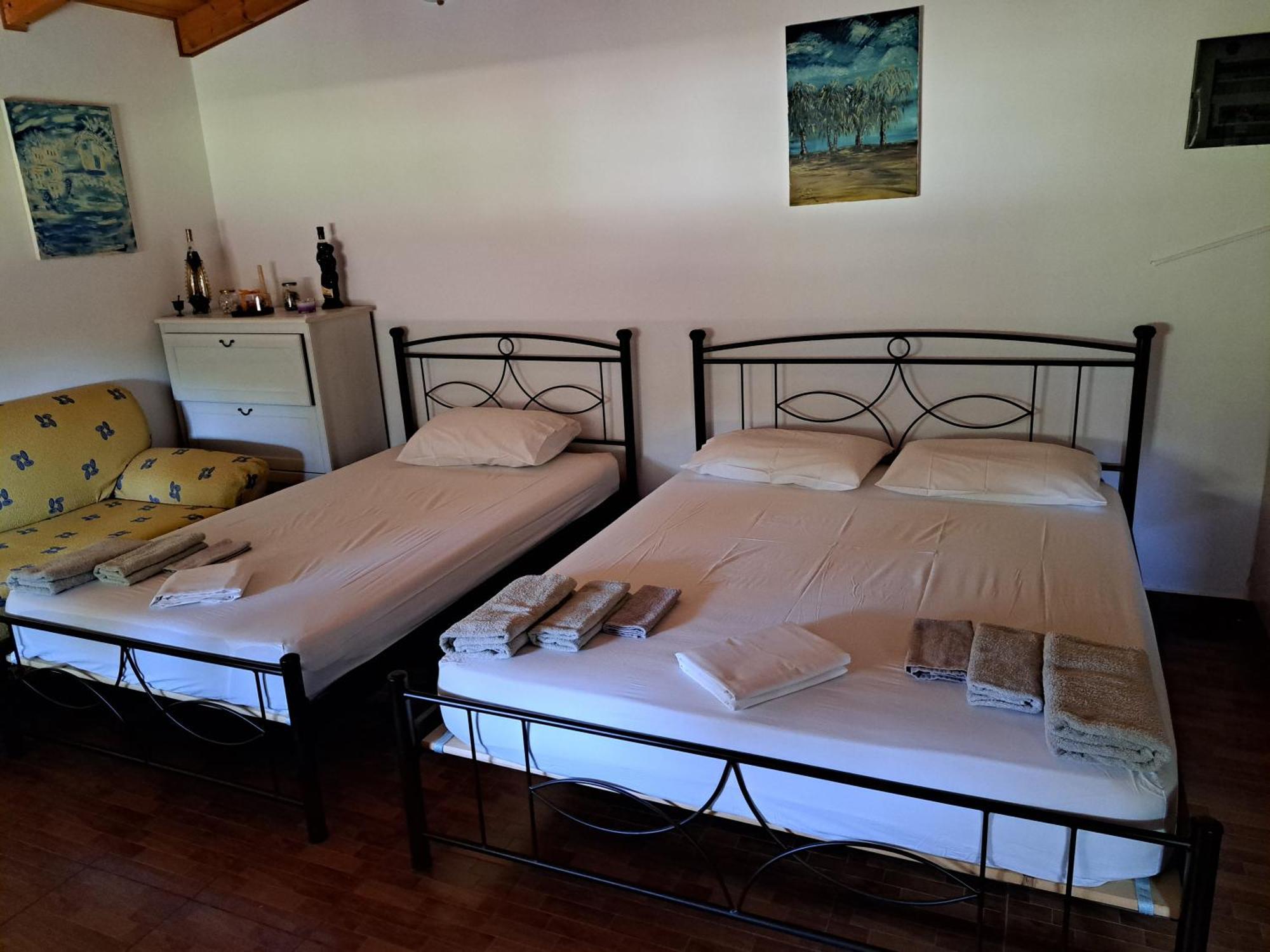 Garden House-Free Transfer From Airport Villa Artemida  Bagian luar foto